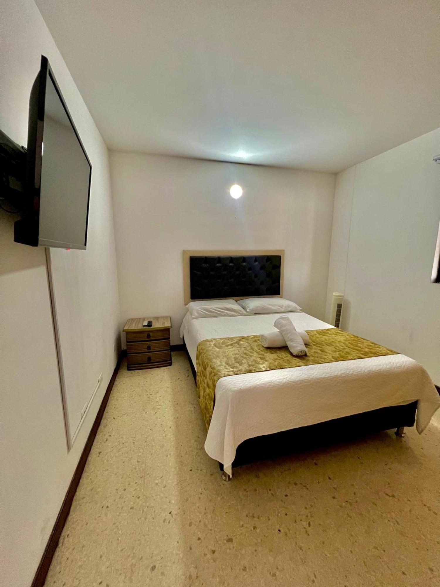 Hotel Torre Primavera Μεντεγίν Εξωτερικό φωτογραφία