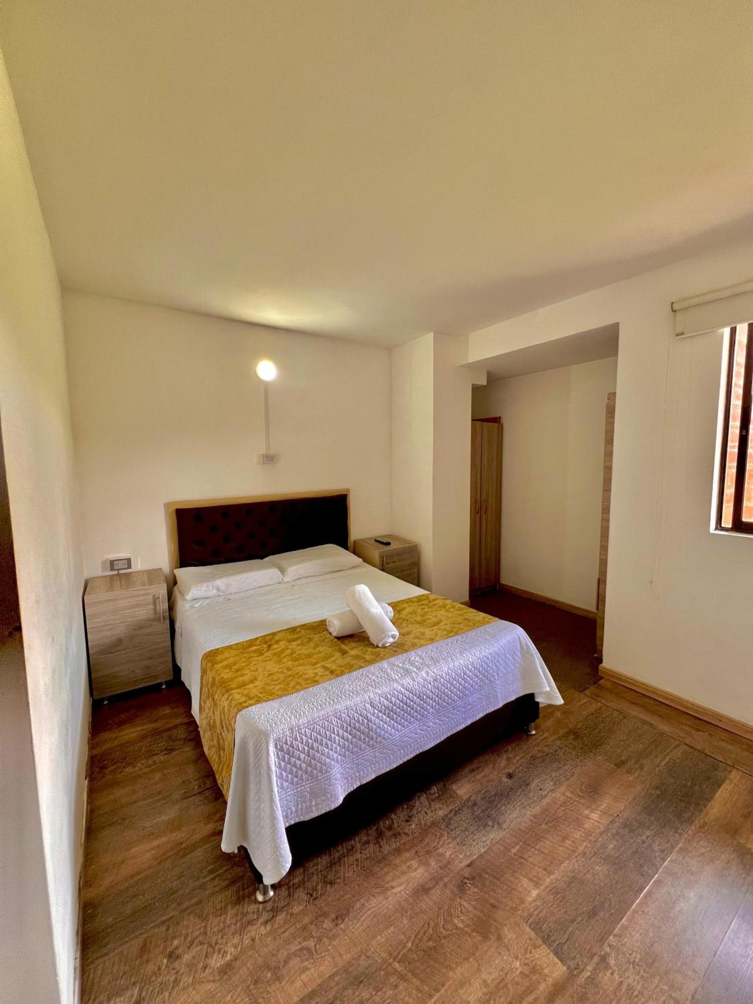 Hotel Torre Primavera Μεντεγίν Εξωτερικό φωτογραφία