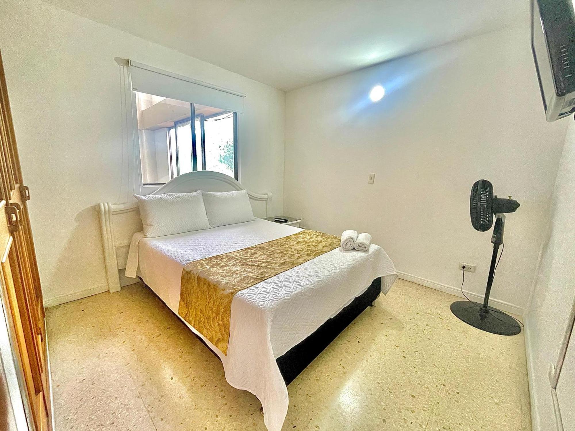 Hotel Torre Primavera Μεντεγίν Εξωτερικό φωτογραφία