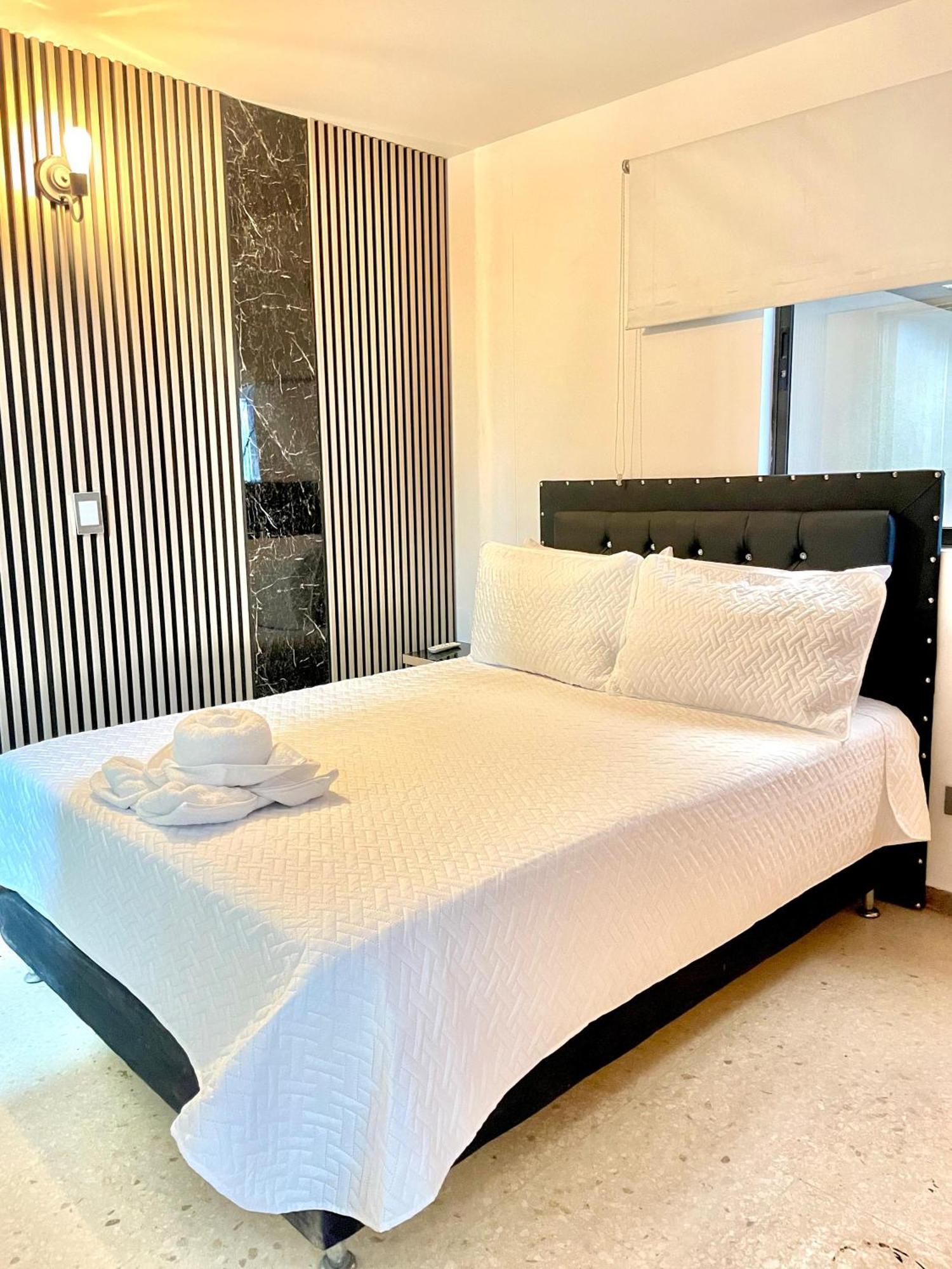 Hotel Torre Primavera Μεντεγίν Εξωτερικό φωτογραφία