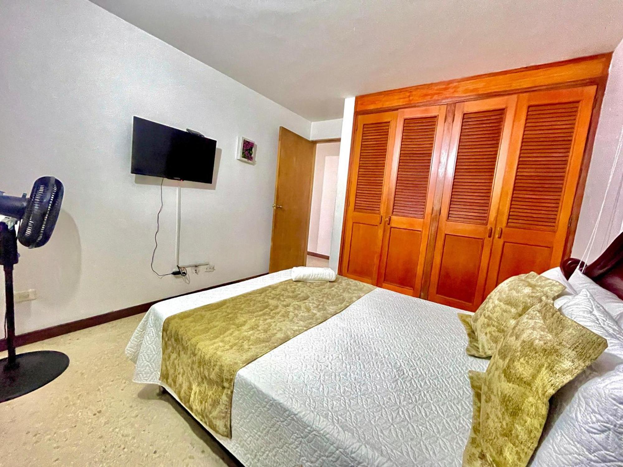 Hotel Torre Primavera Μεντεγίν Εξωτερικό φωτογραφία