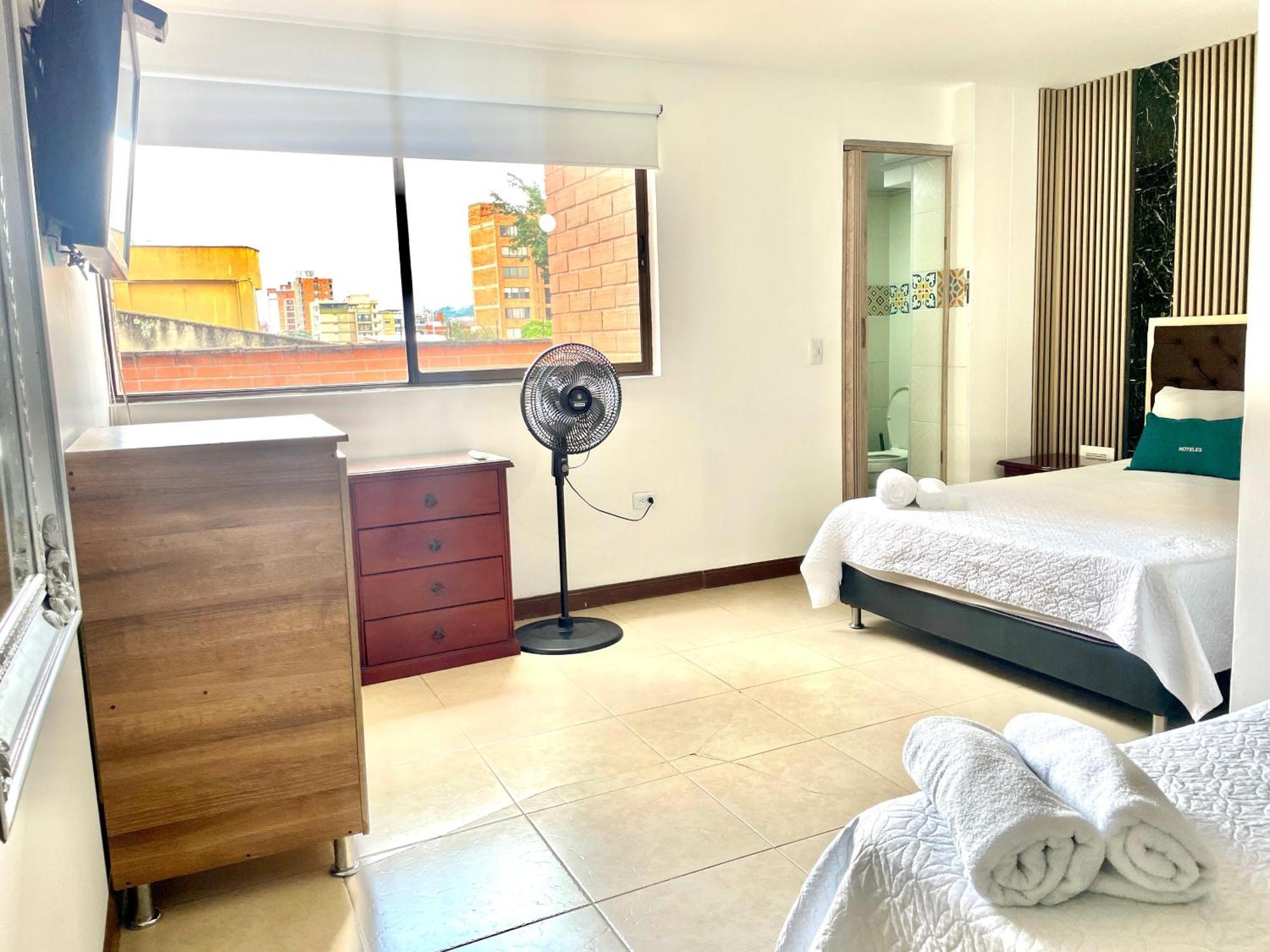Hotel Torre Primavera Μεντεγίν Εξωτερικό φωτογραφία