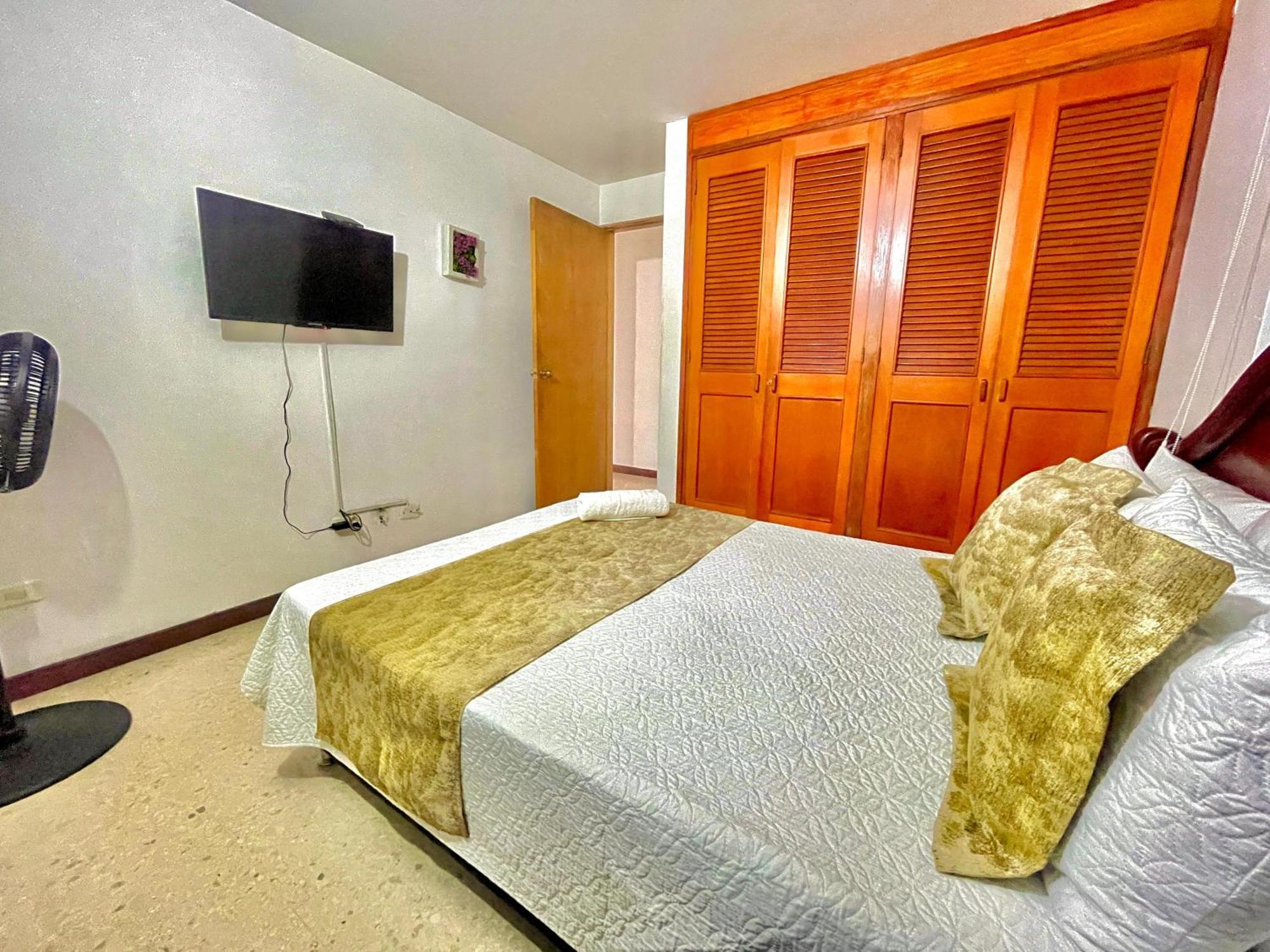 Hotel Torre Primavera Μεντεγίν Εξωτερικό φωτογραφία