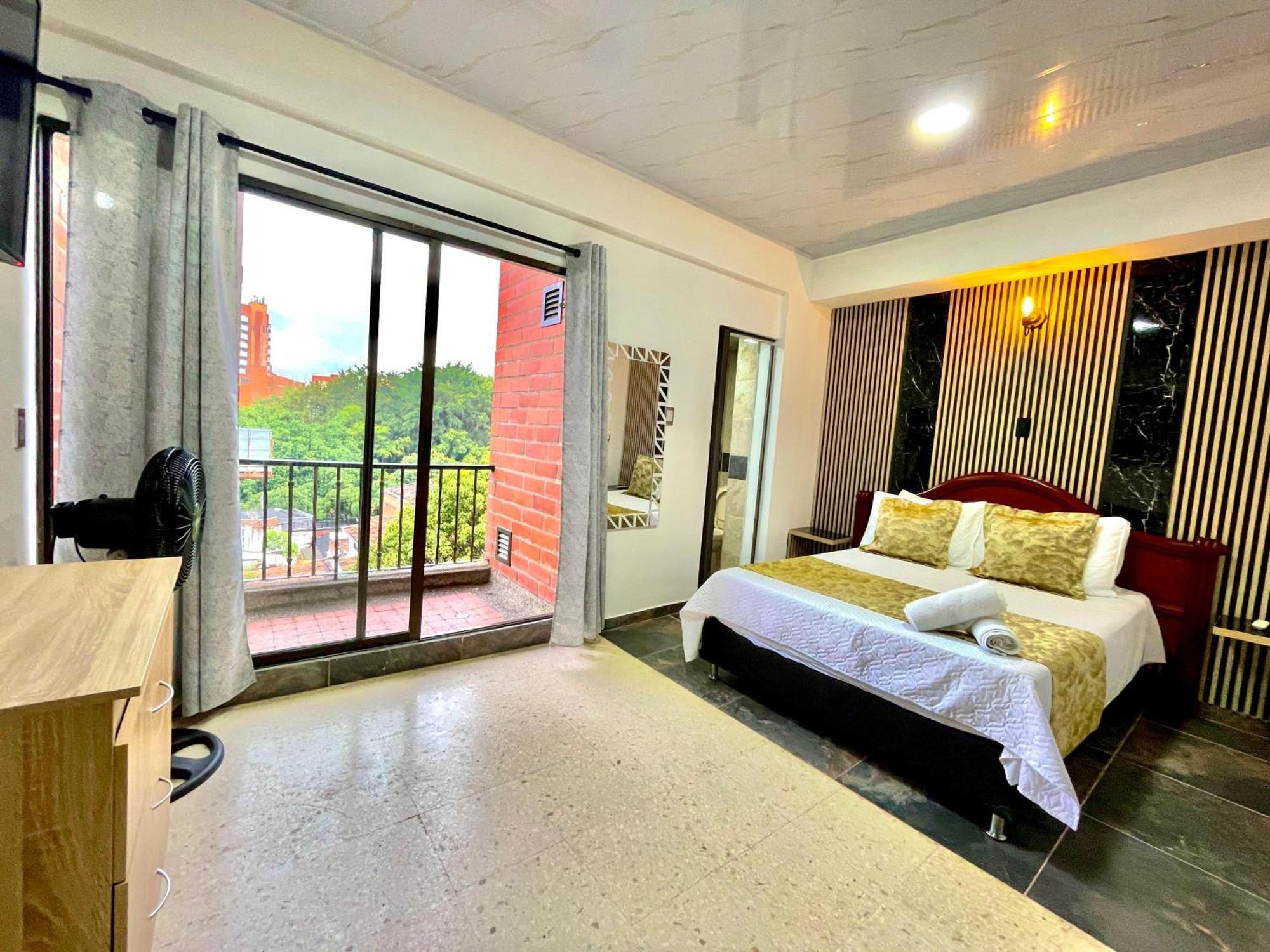 Hotel Torre Primavera Μεντεγίν Εξωτερικό φωτογραφία